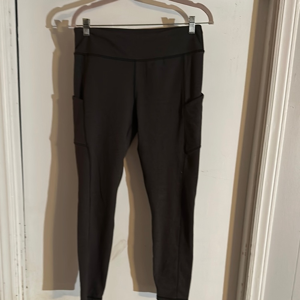 Sleek Black Leggings with Elastic Waistband